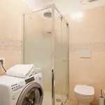 Apartment Modern Flat - Fiera&free Parking