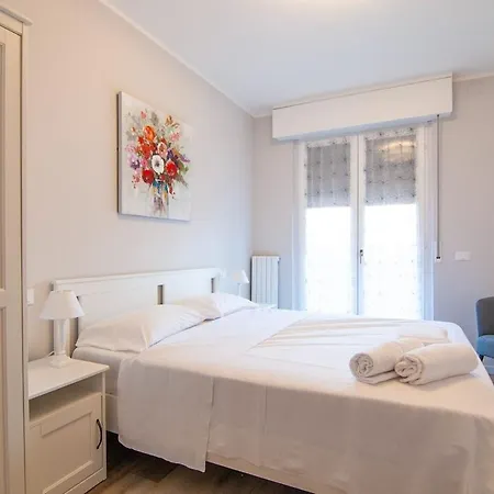 아파트 Modern Flat - Fiera & Free Parking *